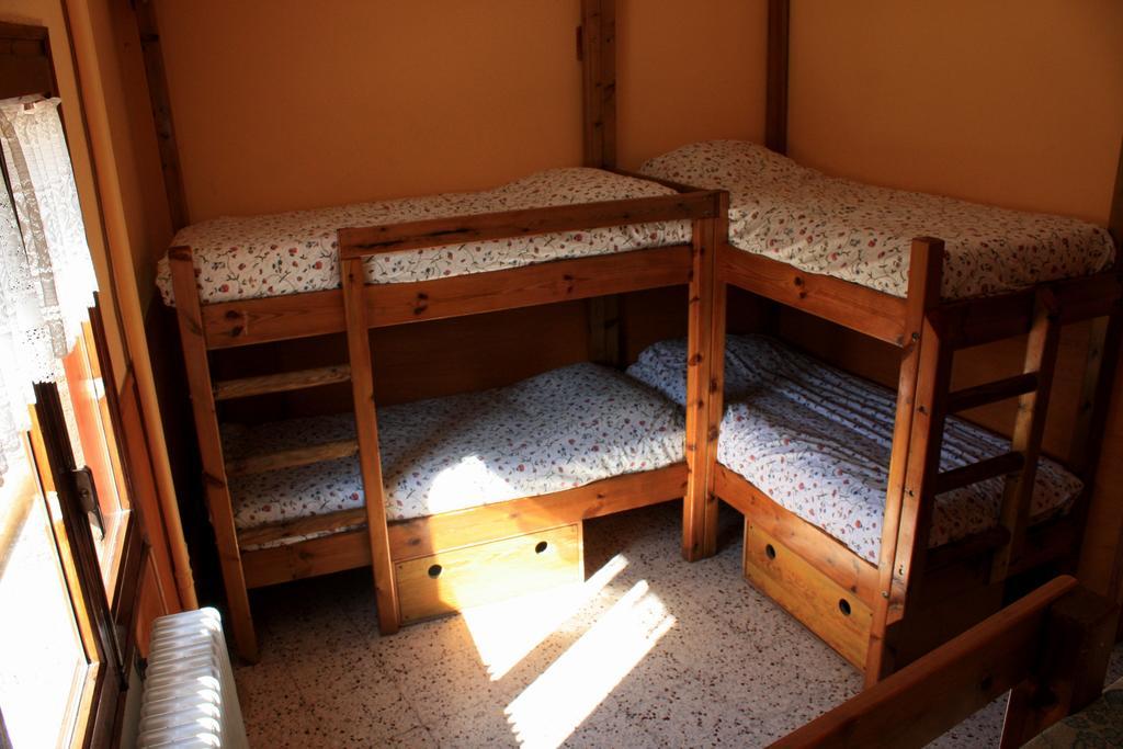 La Closa Hostel Castellar De N'Hug Kamer foto