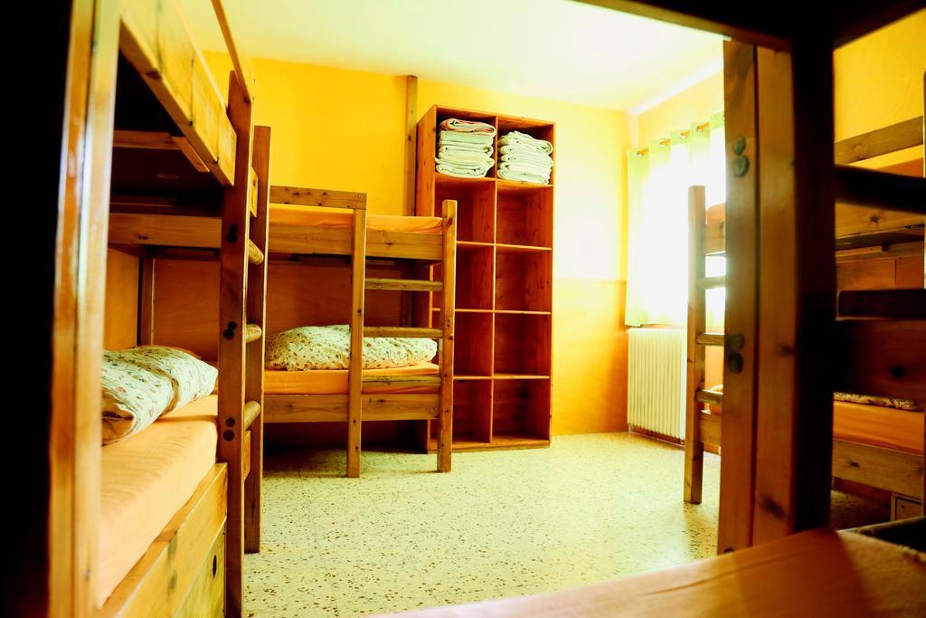 La Closa Hostel Castellar De N'Hug Buitenkant foto